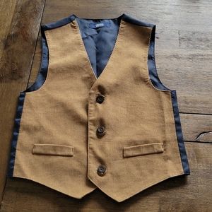Boys Izod Vest size 6